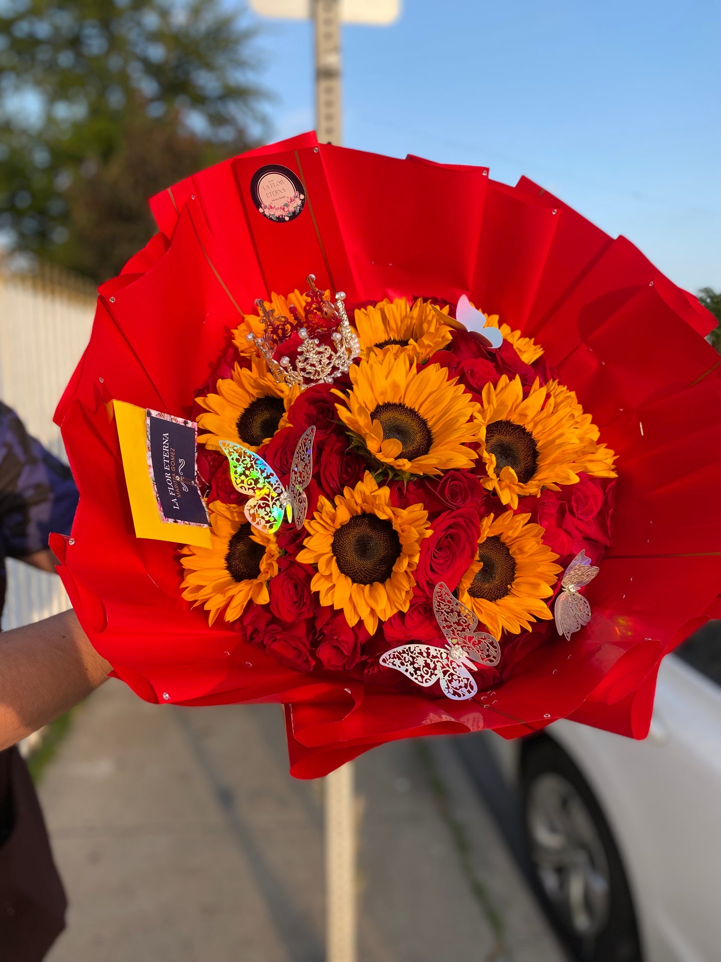 Honey 🍯 Bee Bouquet 💐