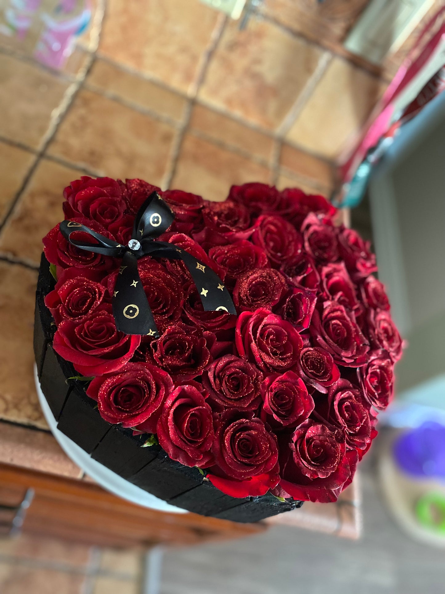 Medium Heart Roses Box